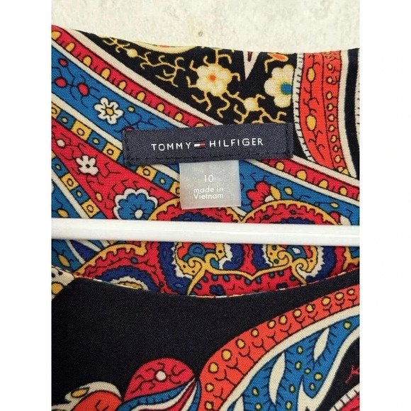 TOMMY HILFIGER Colorful Red Black Paisley Print Slinky Shift Dress Sz 10 Fairy - Picture 5 of 8
